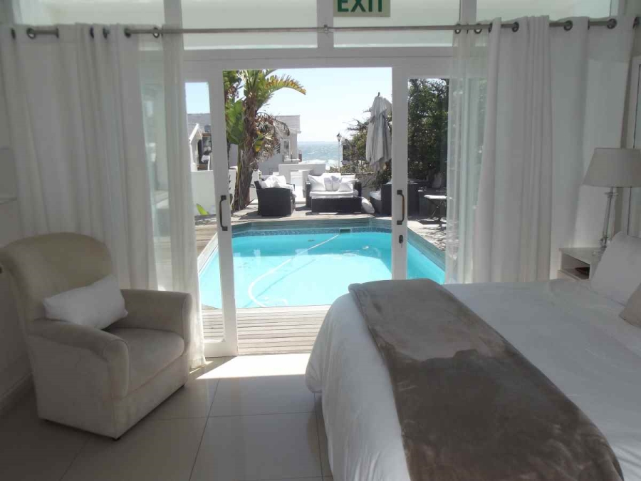 5 Bedroom Property for Sale in Bloubergstrand Western Cape